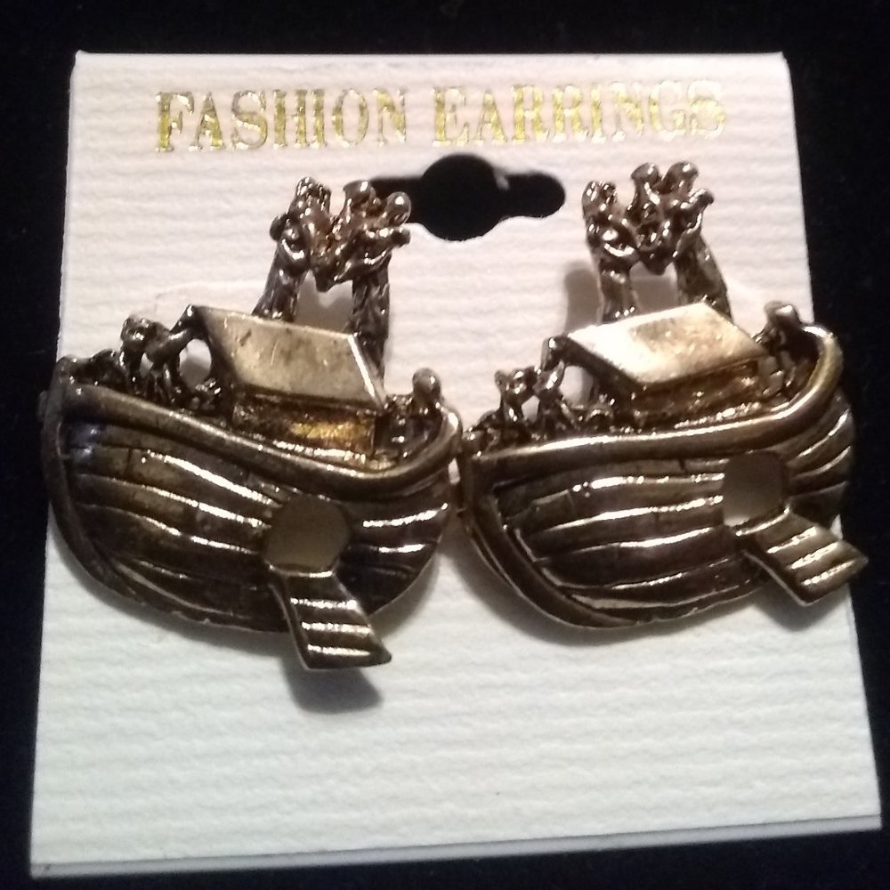 Gold Noah Arks Earrings